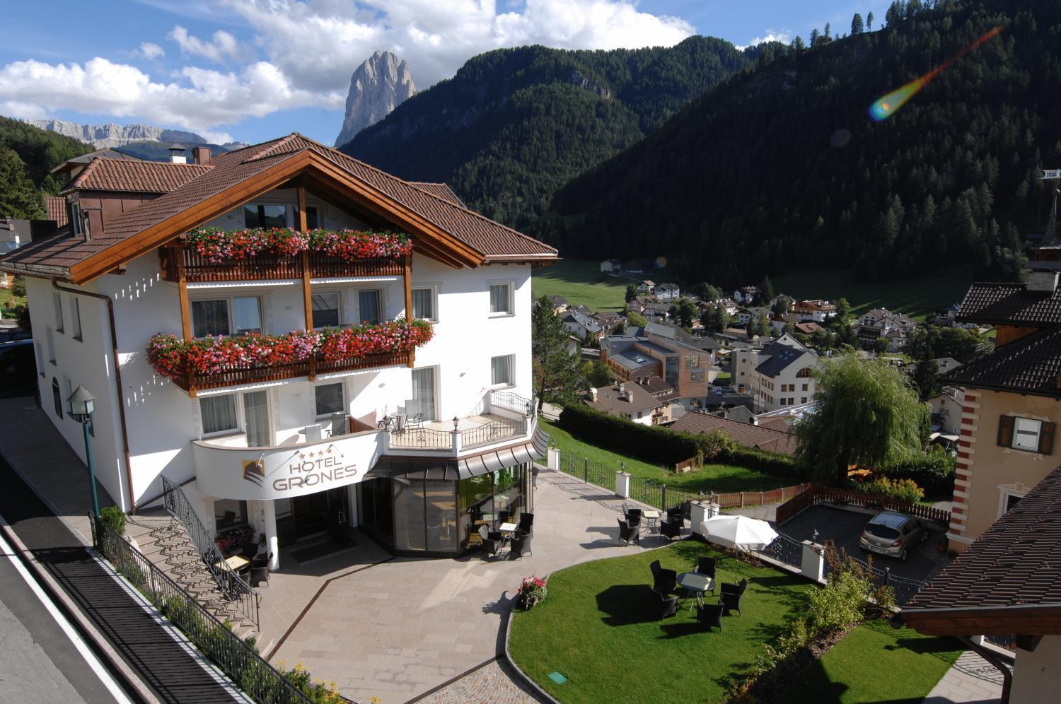 Hotel Grones 4*